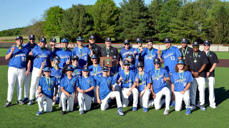 Late heroics lift Huskies to district title